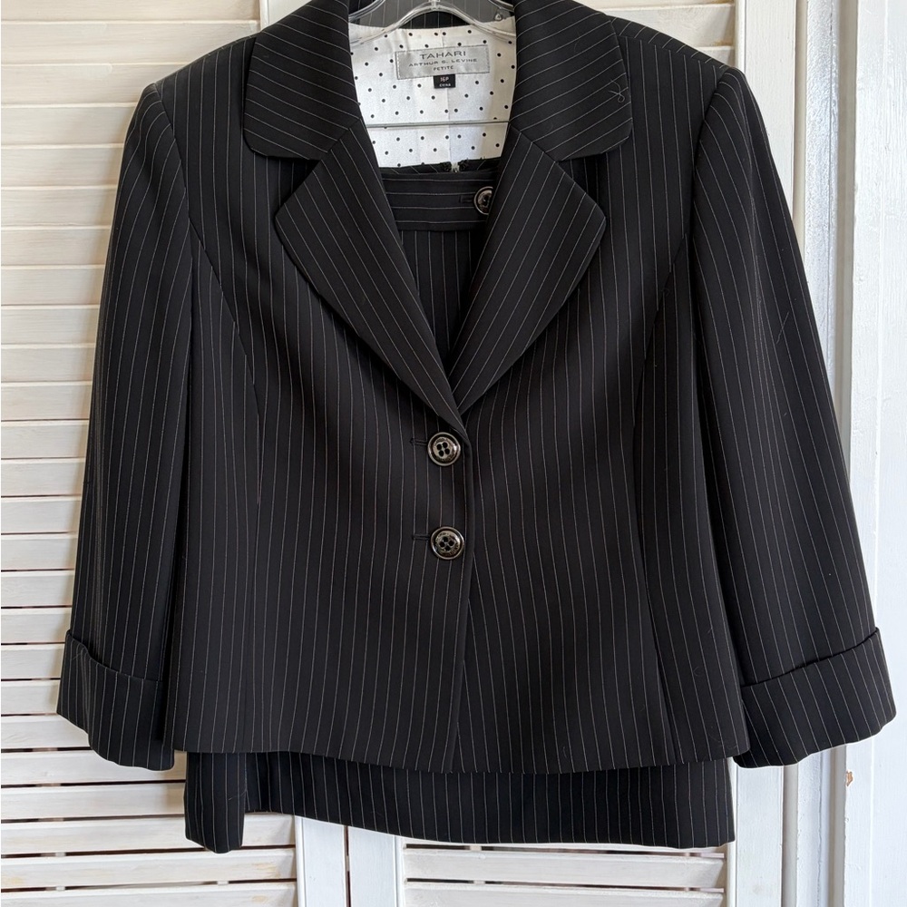 Tahari ASL Black Pinstripe Women's Suit Jacket